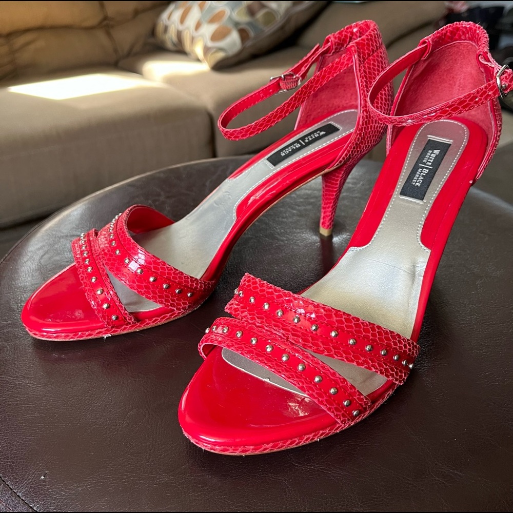White House Black Market red leather silver accents shoes heels pumps 9